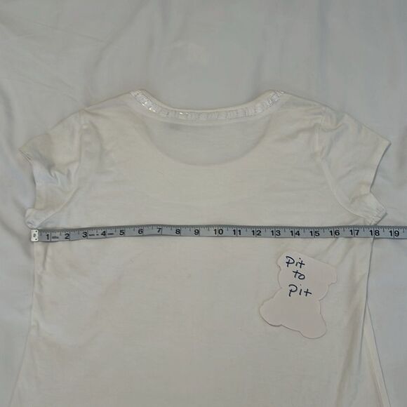 Chicos size O/S white embellished neckline short sleeve closet staple tshirt EUC - Picture 6 of 10